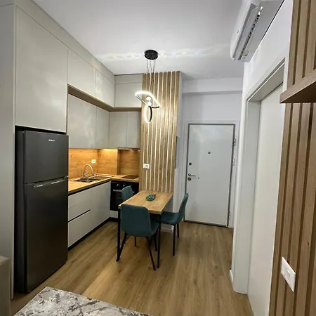 Blin Underground Parking Available * 地拉那